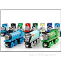 2016 The new magnetic train locomotive small wooden Thomas early childhood educational toys